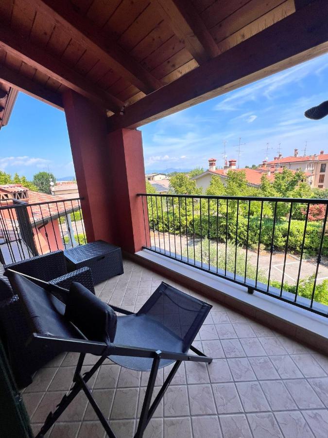 Appartamento Corina Sirmione Bagian luar foto